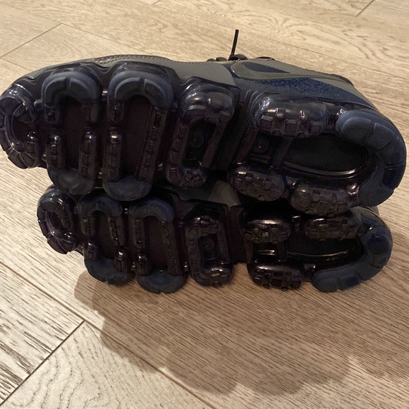 Nike Men’s Vapormax CS Midnight Fog in Excellent Condition with Reflective Coat - Picture 7 of 13
